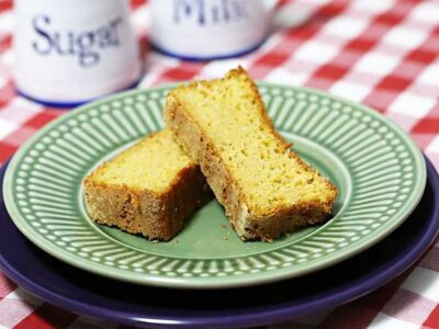 Bolo de milho sem lactose e sem glúten