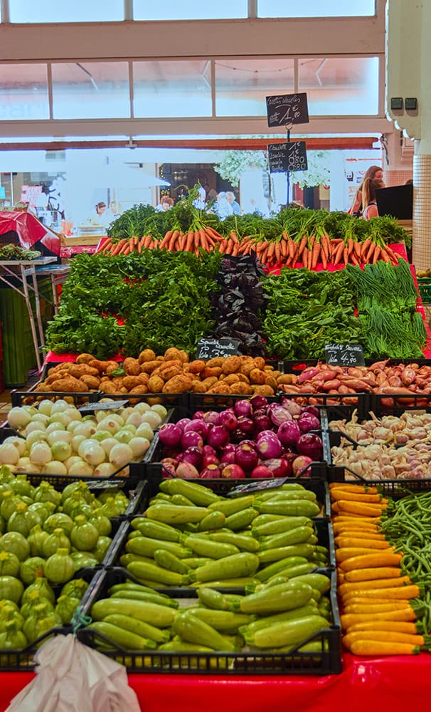 Tabela de frutas, verduras e legumes da estação