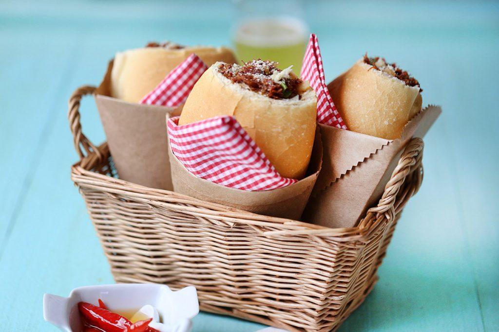 buraco quente, pão com carne