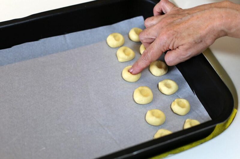 Biscoito amanteigado com goiabada