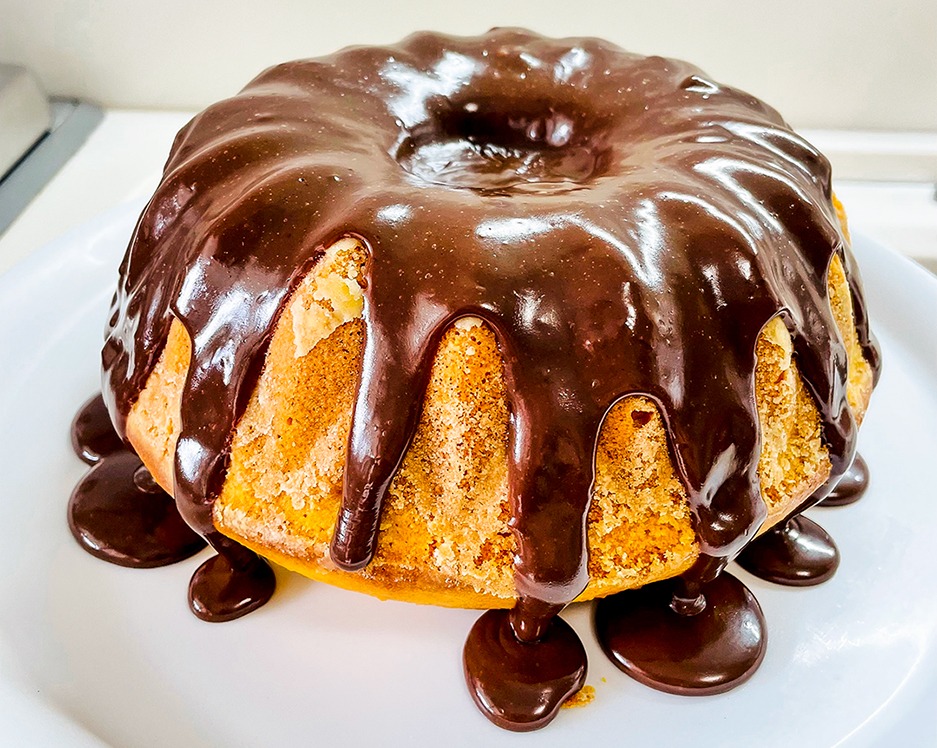 Bolo de cenoura no liquidificador