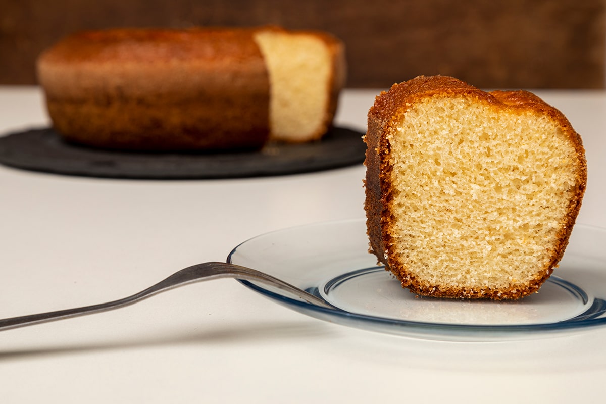 Bolo simples para o café da tarde